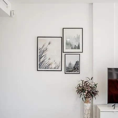 Big Modern 3 Bedroom Апартаменты *