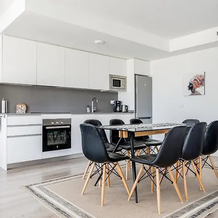 Апартаменты Big Modern 3 Bedroom Эстепона