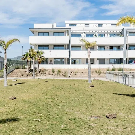 Апартаменты Big Modern 3 Bedroom Эстепона