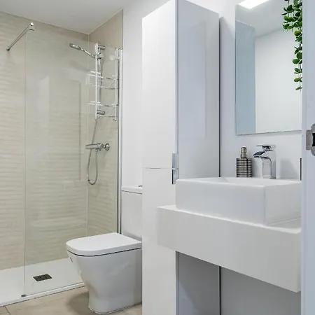Big Modern 3 Bedroom Апартаменты *